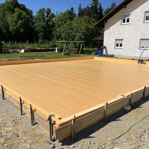 Neu verlegter Holzboden für ein Wohnhaus